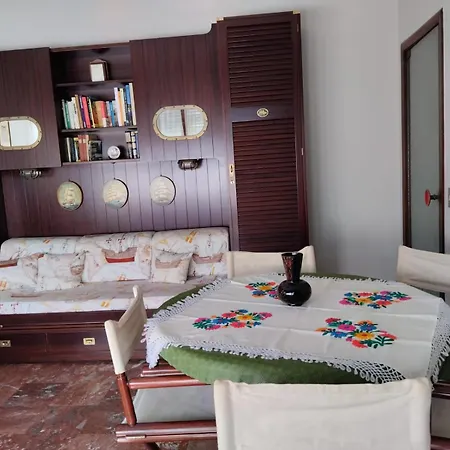 Le Caravelle A 150 Mt A Piedi Dalle Spiagge 基亚瓦里